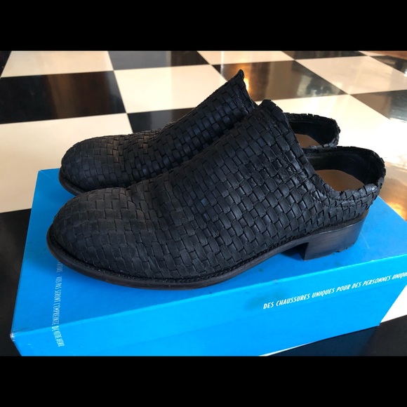 *SOLD* John Fluevog Tullia Living 2.0 Clog - Picture 2 of 8